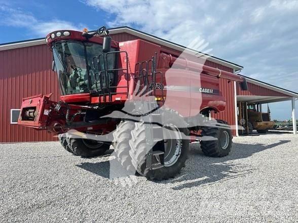 Case IH 8120 Sklízecí mlátičky