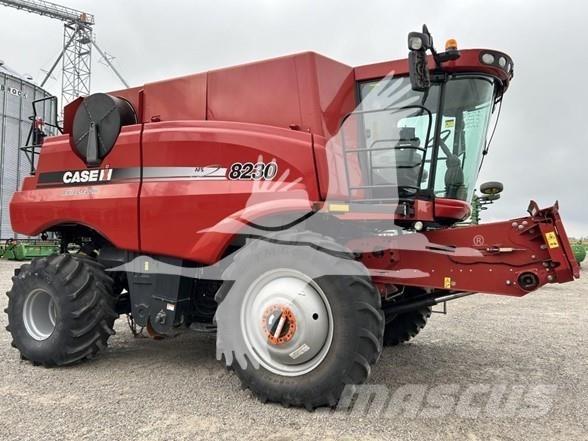 Case IH 8230 Sklízecí mlátičky