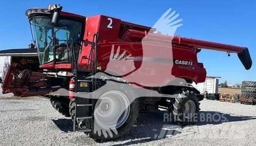 Case IH 8240 Sklízecí mlátičky