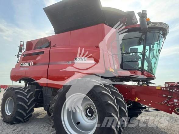 Case IH 8250 Sklízecí mlátičky