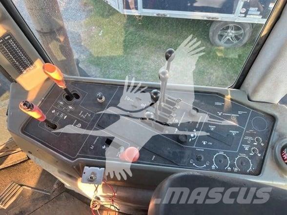 Case IH 9330 Traktory