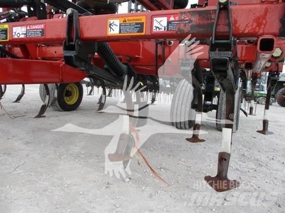 Case IH TM14 Kultivátory