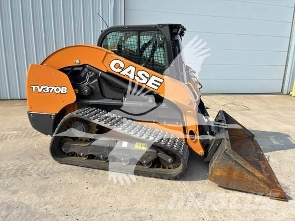 CASE TV370B Smykem řízené nakladače