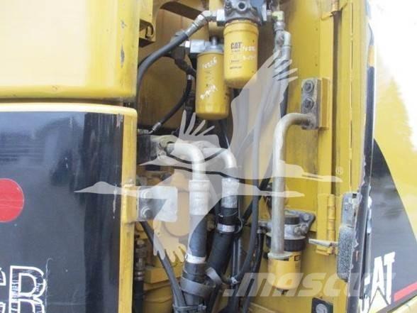 CAT 321C LCR Pásová rýpadla