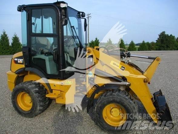 CAT 903D Kolové nakladače