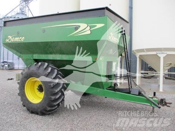 Demco 750 Obilné návěsy