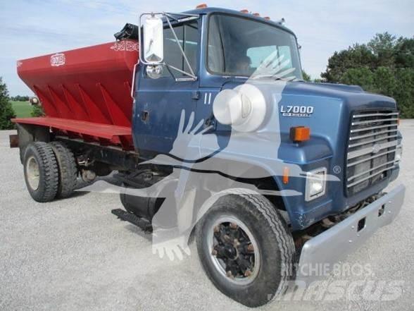 Ford LN7000 Stavebnictví - ostatní