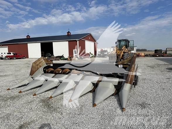 Gleaner R636 Kombajnové hlavice
