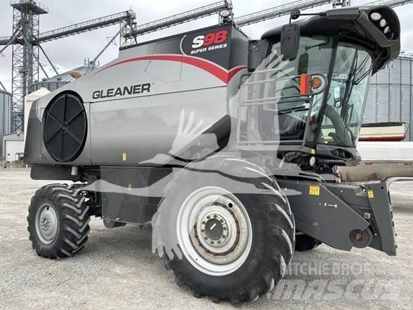 Gleaner S98 Sklízecí mlátičky