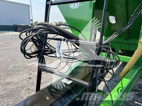 J&M 1326-22S Obilné návěsy