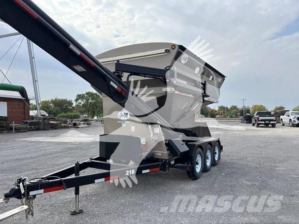 J&M LC390 Mechanické secí stroje