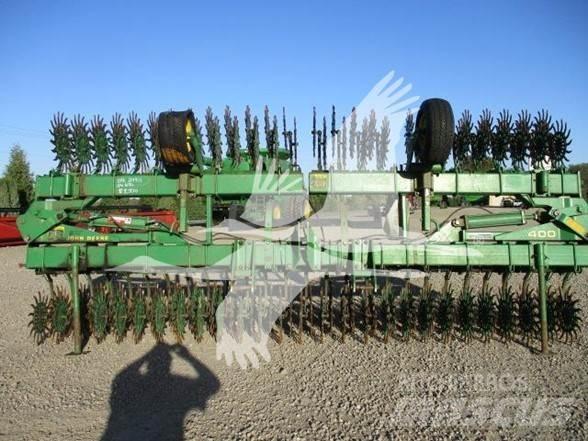 John Deere 400 Další stroje na zpracování půdy a příslušenství