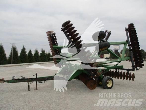John Deere 630 Talířové brány