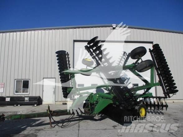 John Deere 630 Talířové brány