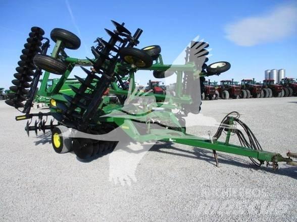 John Deere 637 Talířové brány