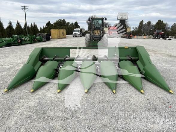 John Deere 643 Kombajnové hlavice