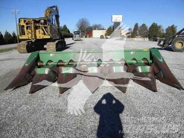 John Deere 644 Kombajnové hlavice