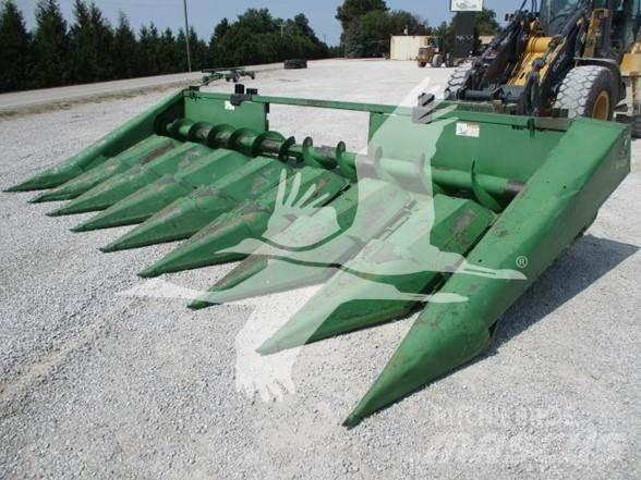 John Deere 843 Kombajnové hlavice
