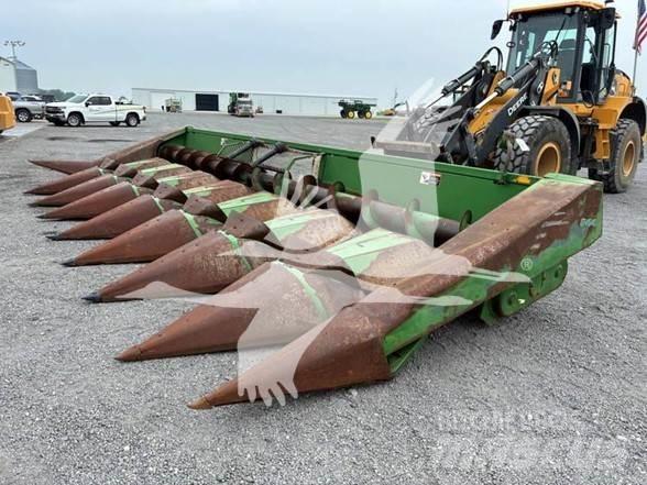 John Deere 844 Kombajnové hlavice