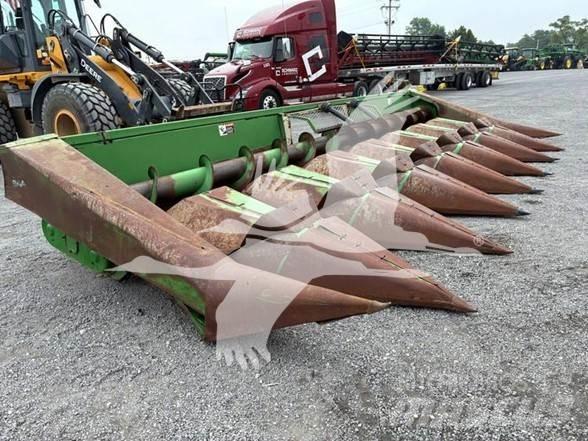 John Deere 844 Kombajnové hlavice