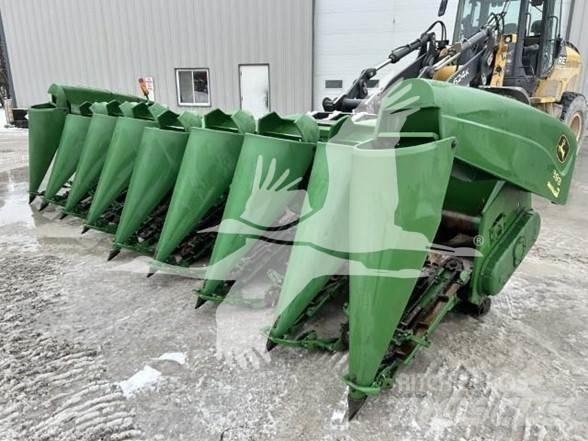 John Deere 893 Kombajnové hlavice