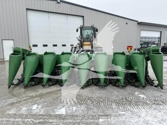 John Deere 893 Kombajnové hlavice
