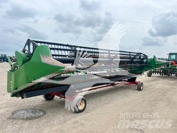 John Deere 925 Kombajnové hlavice