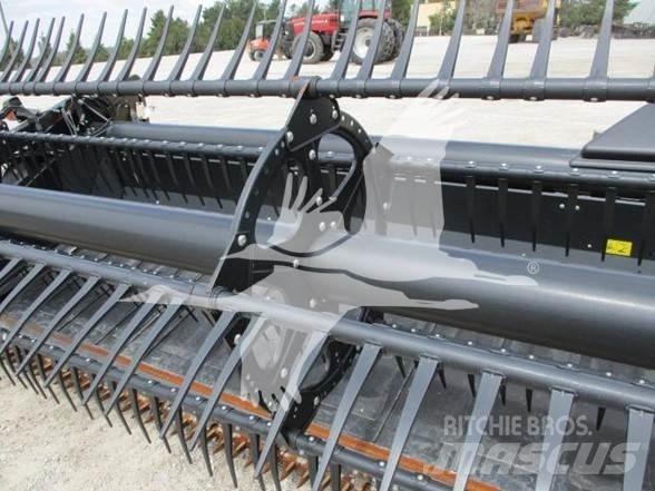 MAC DON FD135 Kombajnové hlavice