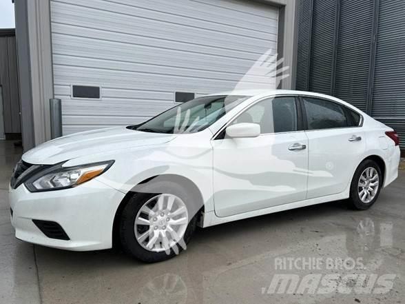 Nissan ALTIMA Osobní vozy