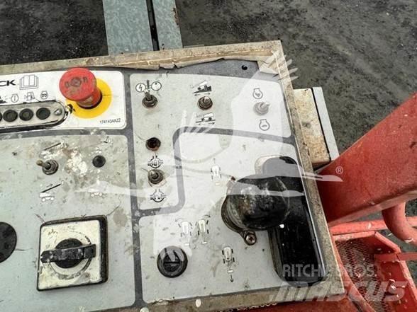 SkyJack SJ61T Teleskopické plošiny