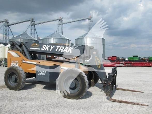SkyTrak 8042 Teleskopické manipulátory