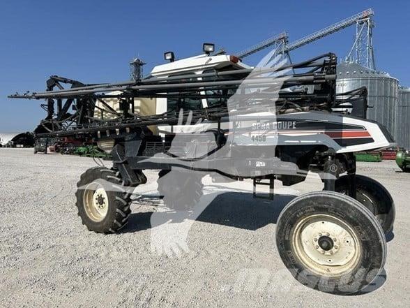 SpraCoupe 4450 Samohybné postřikovače
