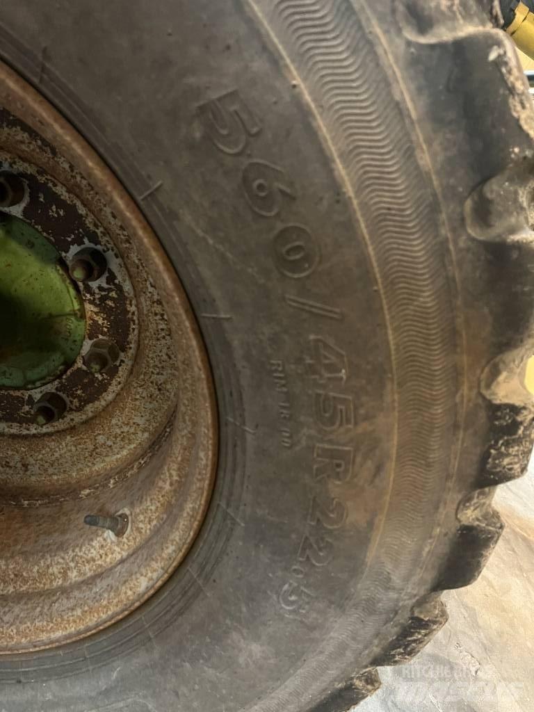 Krone Swadro 1400 Obraceče a shrabovače sena