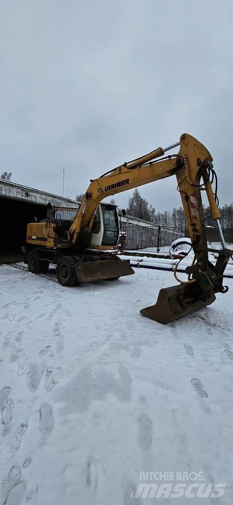 Liebherr A 900 C Kolová rýpadla