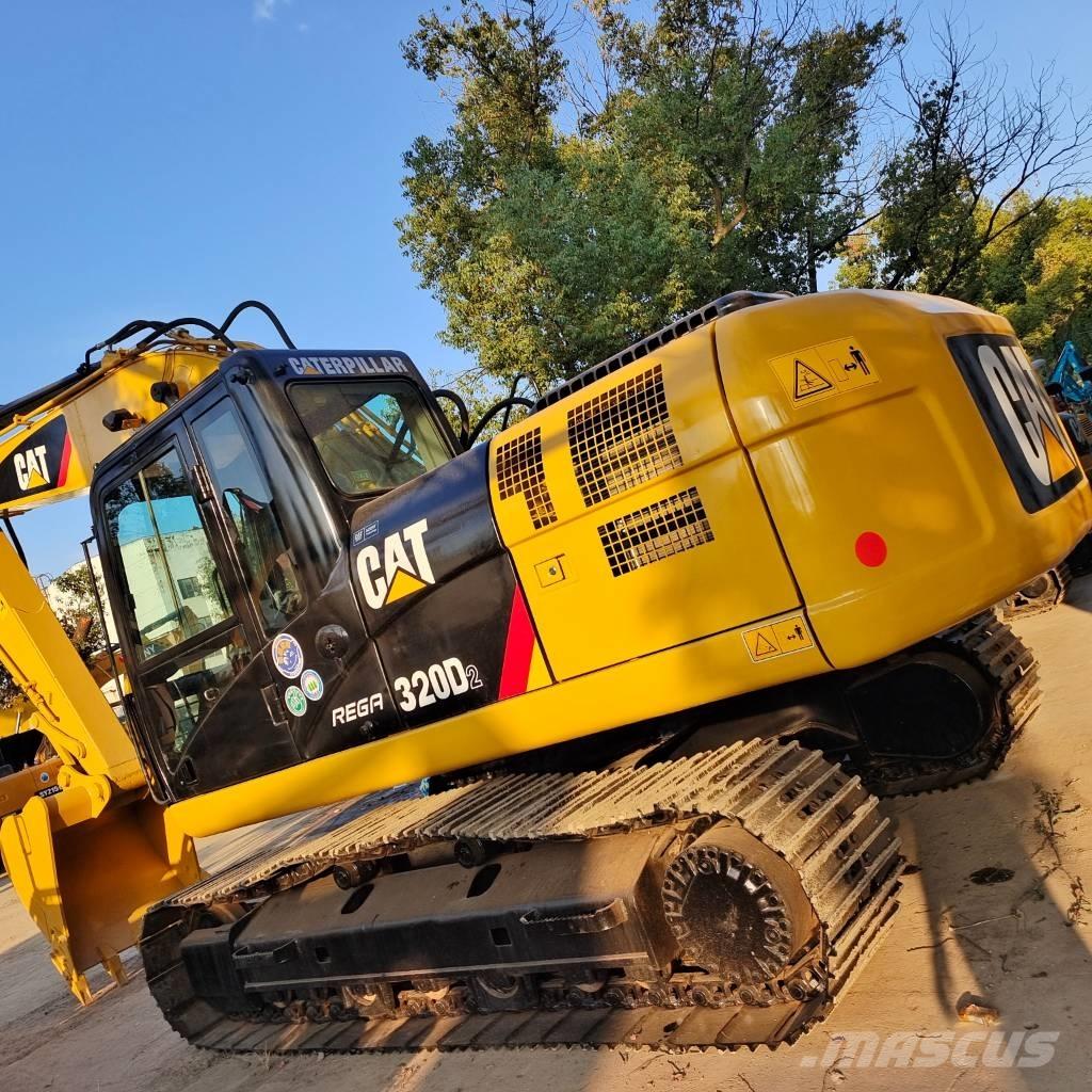 CAT 320 D2 Pásová rýpadla