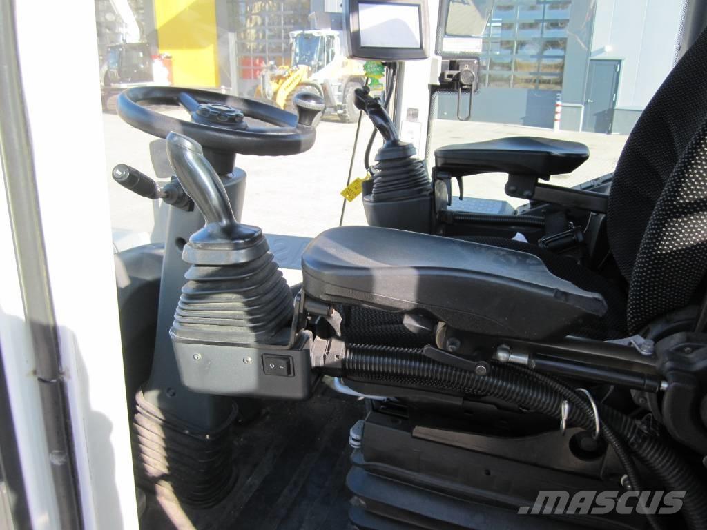 Liebherr L546 Kolové nakladače