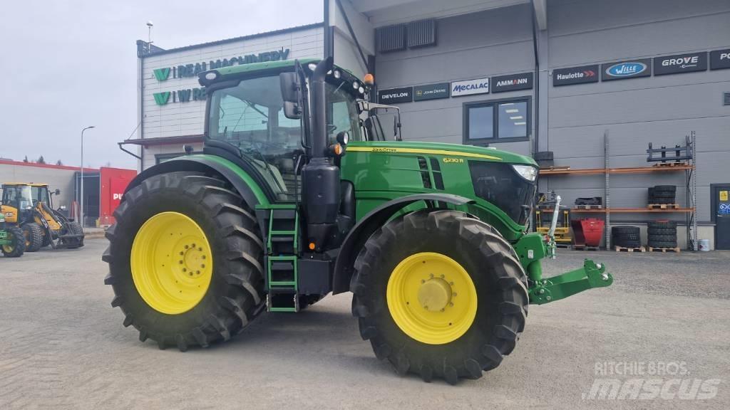 John Deere 6230 R Traktory