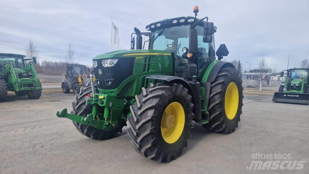 John Deere 6230 R Traktory
