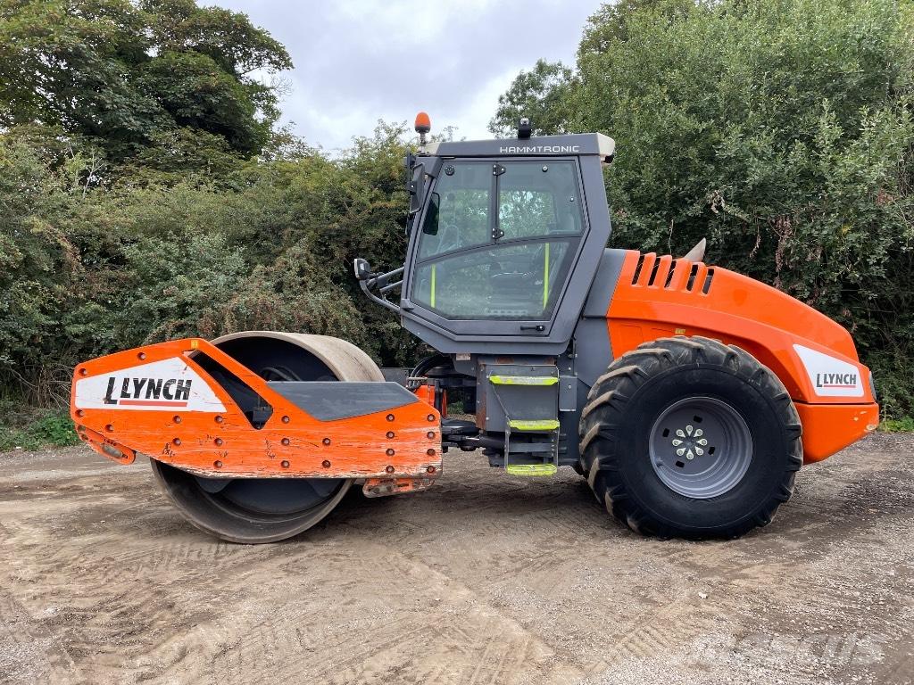 Hamm H 16 i Tahačové válce