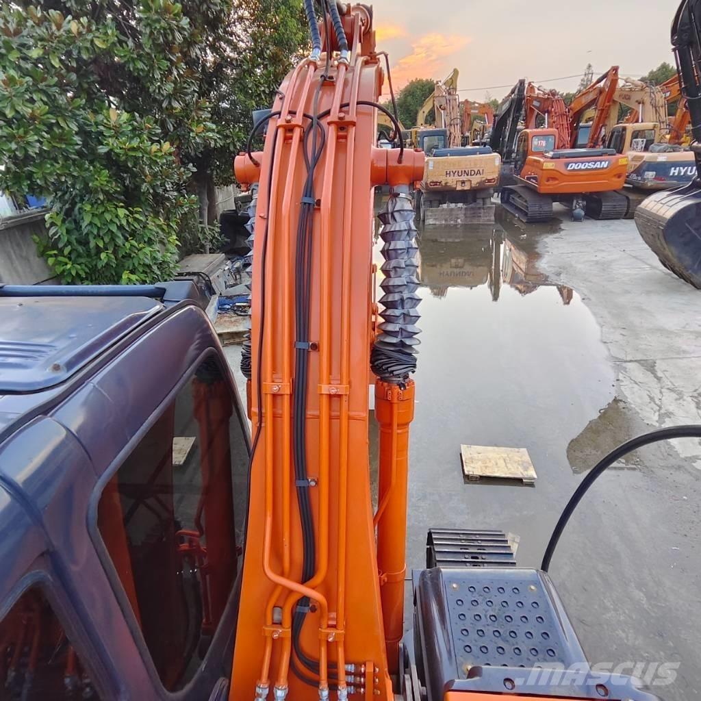 Hitachi ZX 120 Pásová rýpadla
