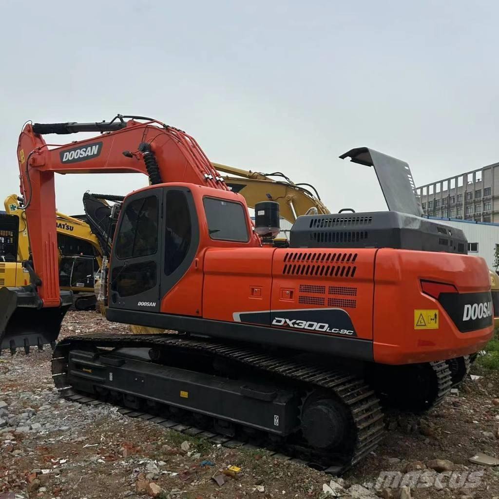 Doosan DX 300 LC-9c Pásová rýpadla