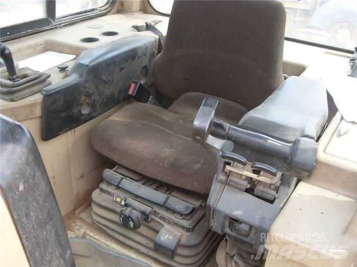 CAT D 6 M LGP Pásové dozery