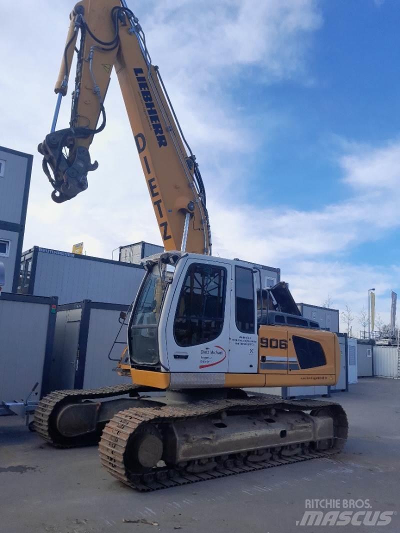 Liebherr R906 LC Pásová rýpadla