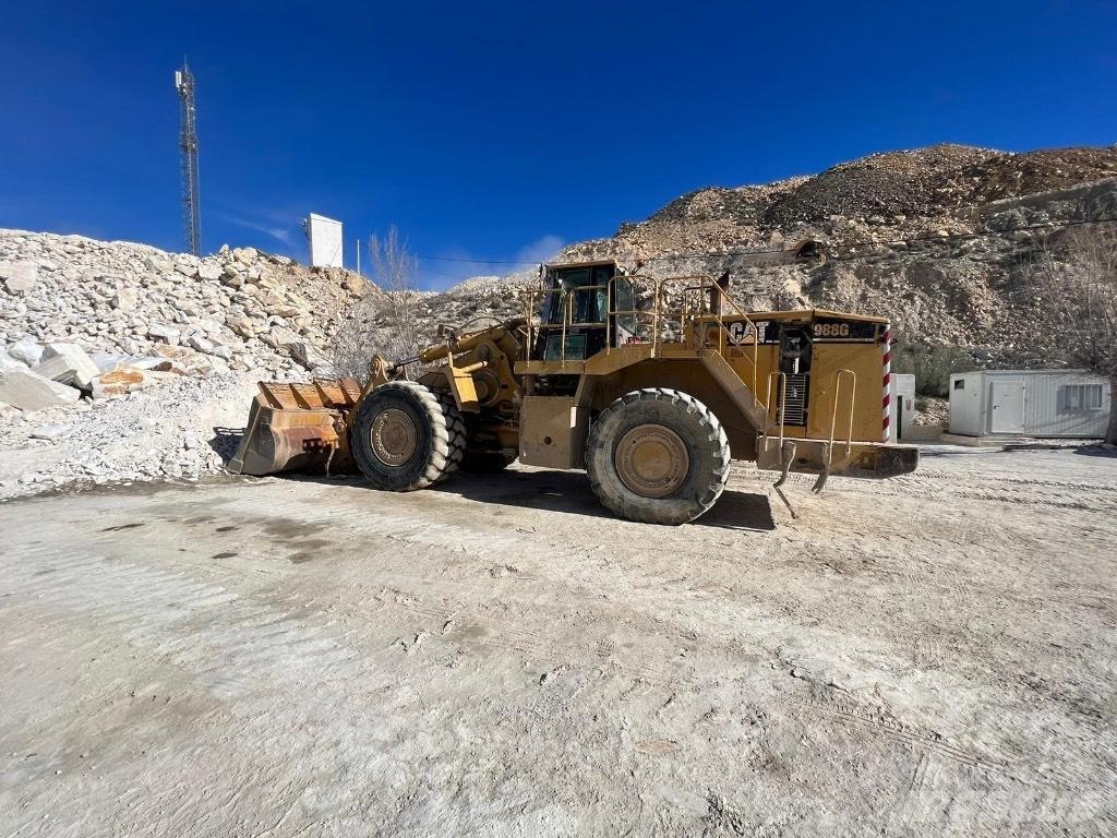CAT 988 G Kolové nakladače