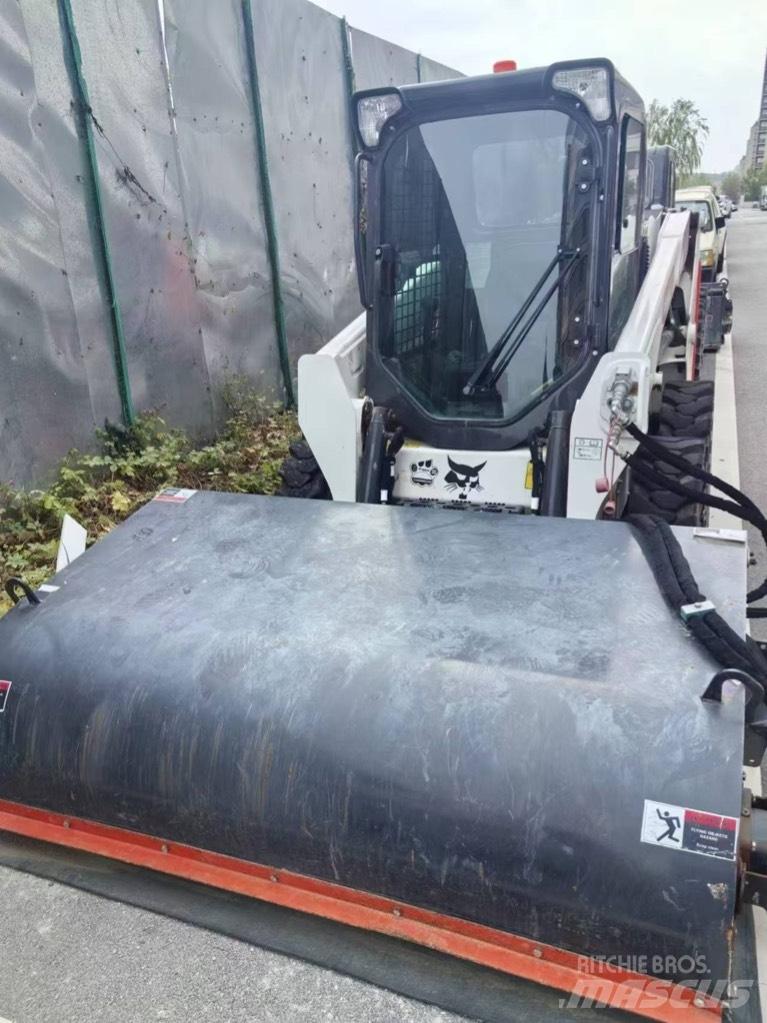 Bobcat S 510 Smykem řízené nakladače