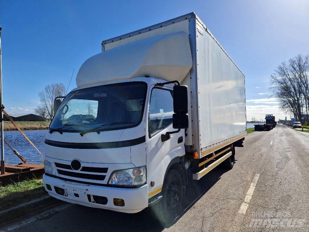 Hino 3815 Skříňová nástavba
