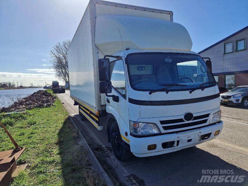 Hino 3815 Skříňová nástavba