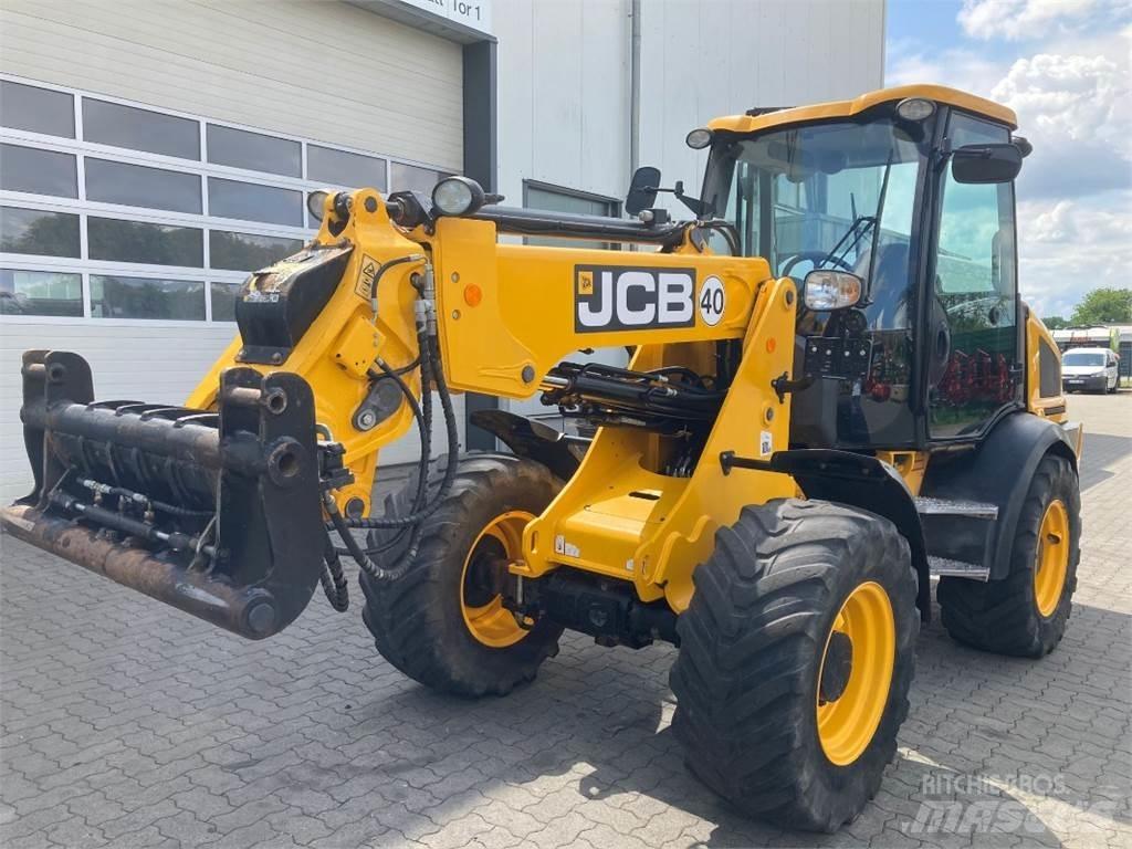 JCB TM220 Kolové nakladače