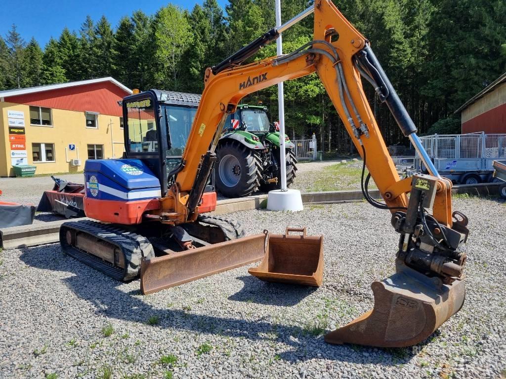 Hanix H 55 DR Mini rýpadla < 7t
