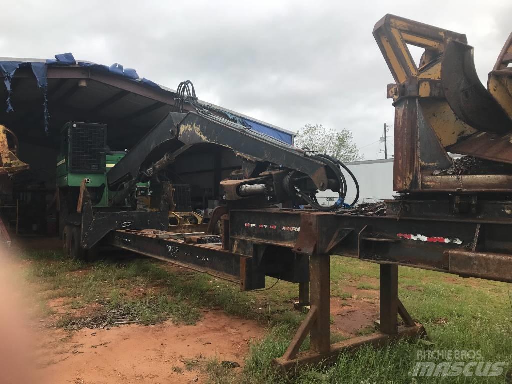 John Deere 437 D Lesní nakladače